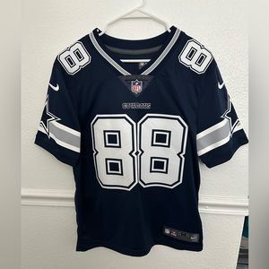 Dallas Cowboys Dez Bryant Jersey - only worn once! - Size Medium